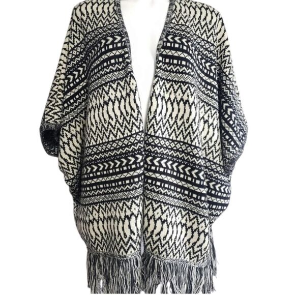 Roommates poncho sweater oversized open front cardigan Western Boho S - Picture 1 of 5
